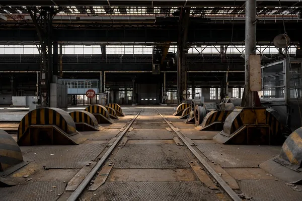 Industrial interior of an old factory — Stock Photo, Image