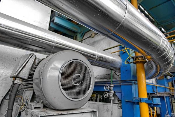 Industrial pipes in a thermal power plant — Stock Photo, Image