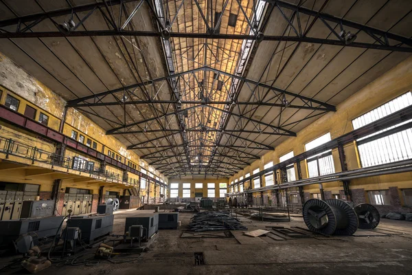 Sala de distribución de electricidad en la industria metalúrgica — Foto de Stock