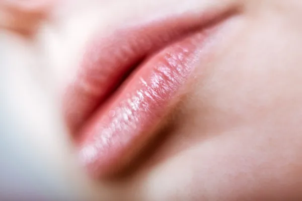 Die Lippen meiner schönen und geliebten Freundin — Stockfoto