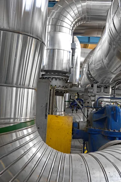 Industrial pipes in a thermal power plant — Stock Photo, Image