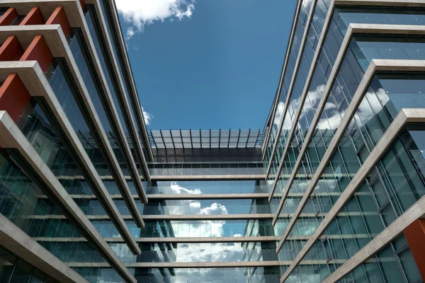 Tiro de edificio moderno — Foto de Stock