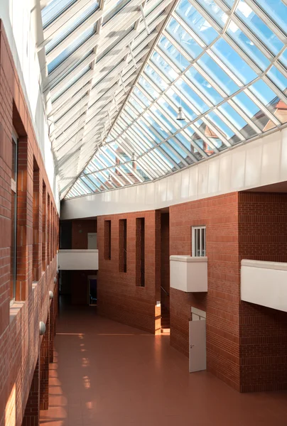 Modernes Interieur einer Universität — Stockfoto