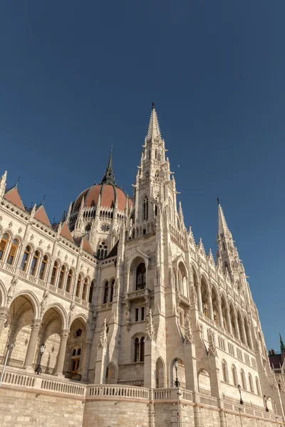 Building of the Hungarian Parliament — Stock Photo, Image