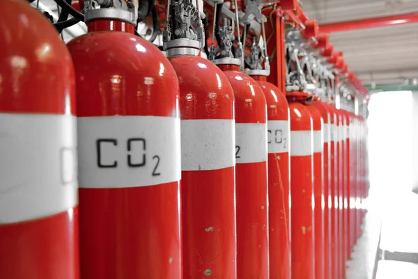 Velké co2 hasicí přístroje — Stock fotografie