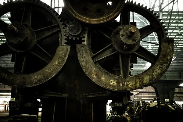 大工业大厅与齿轮 — 图库照片
