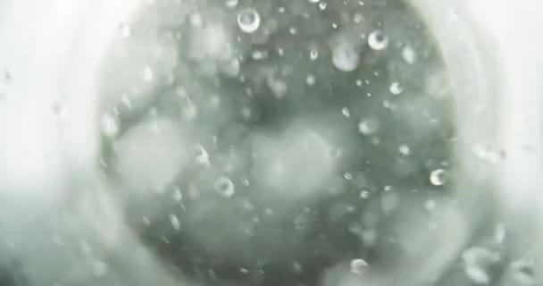 Liquide et bulles comme images de fond — Video