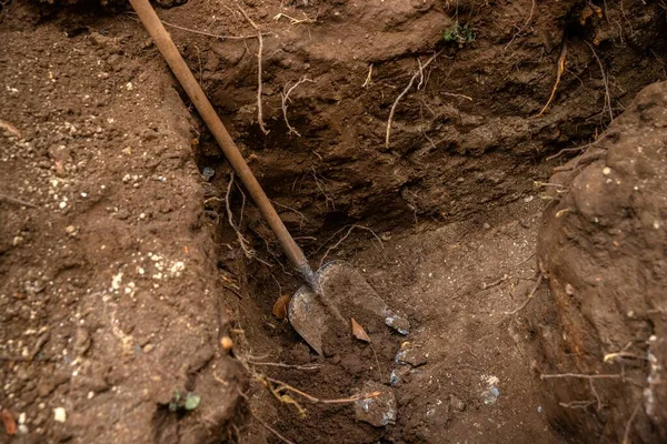 Bodem Graven Bij Pijpleiding Buitenshuis Close — Stockfoto