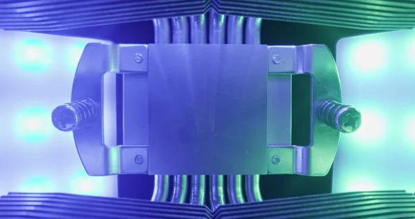 Probe Lens Glijden Door Stalen Tunnel Met Verlichting Macro — Stockfoto