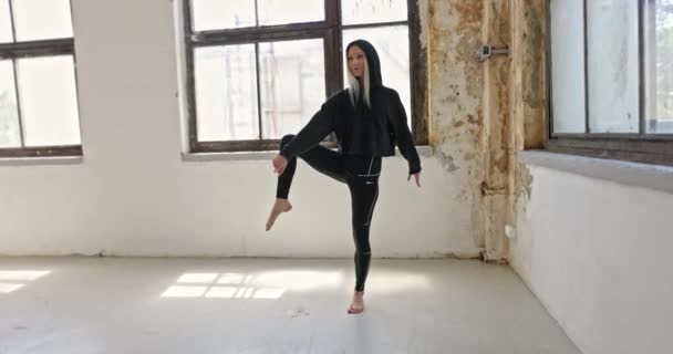 Dynamic Camera Movement Woman Doing Yoga Industrial Interior Closeup — Stok video