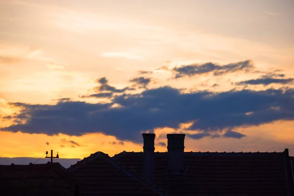Sonnenuntergang Über Ländlichem Haus Als Hintergrund Textur Nahaufnahme — Stockfoto