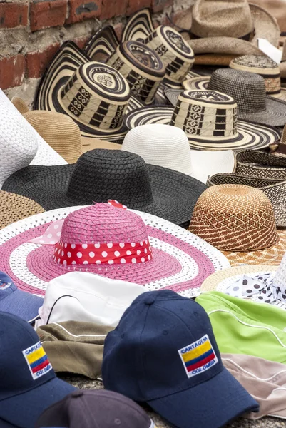 Tartozék - nyári kalapok, hölgyeim és uraim, Dél-Amerikában — Stock Fotó