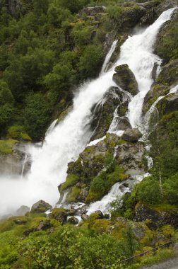 Norveç - jostedalsbreen Milli Parkı - şelale