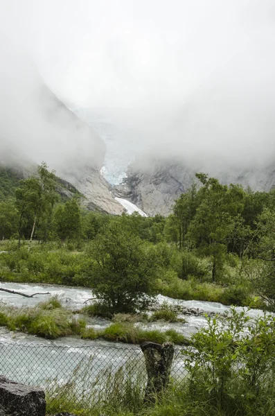 Noruega - Glaciar Briksdal - Parque Nacional Jostedalsbreen — Fotografia de Stock