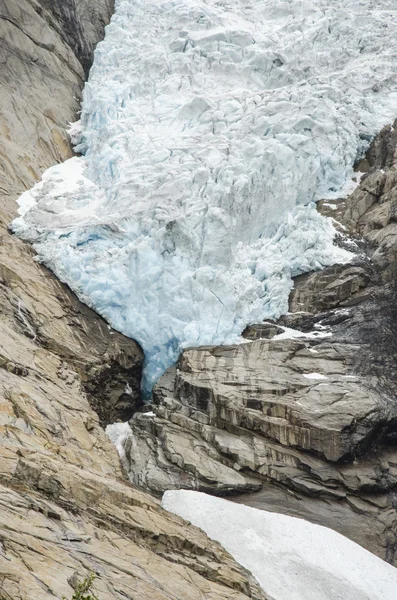 Norsko - briksdal ledovec - jostedalsbreen národní park — Stock fotografie