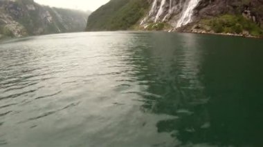 tekne - geiranger fiyortları - Norveç kaburga