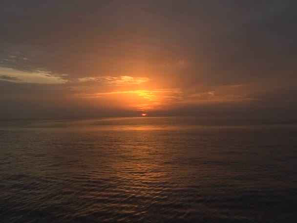 Puesta de sol en el mar negro — Vídeos de Stock