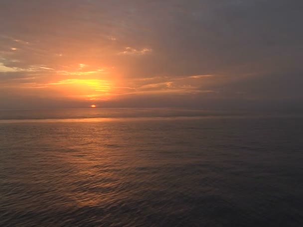 Puesta de sol en el mar negro — Vídeos de Stock