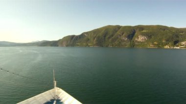 yelkenli ile Norveç Fiyordları