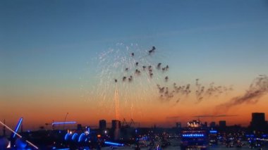 Almanya - hamburg liman 823rd doğum - bir parti ile festival kutluyor ve geçit gemisi
