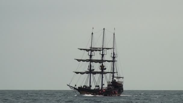 Zeil piratenschip - deel 2 — Stockvideo