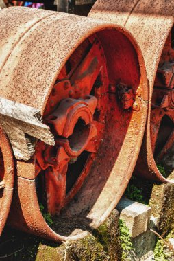 Paslı endüstriyel ekipman