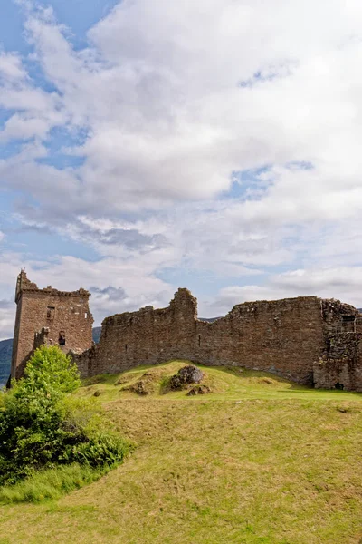 Schottische Touristenattraktion Ruinen Von Urquhart Castle Westufer Von Loch Ness — Stockfoto