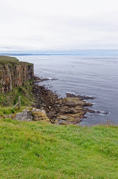 Сценические Скалы Даннет Хед Кейтнессе Северном Побережье Шотландии Самой Северной — стоковое фото