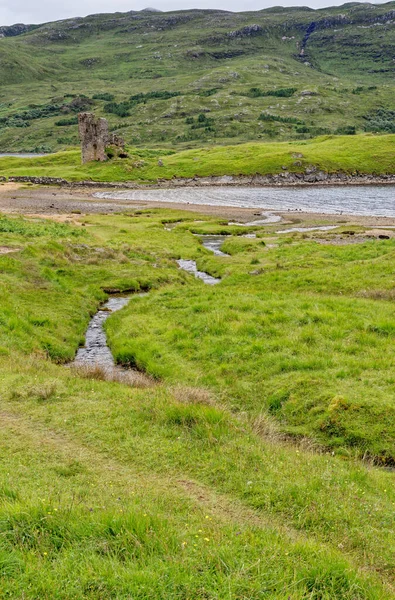 Пейзаж Руинами Замка Ardvreck Шотландии Который Является Разрушенным Замком Xvi — стоковое фото