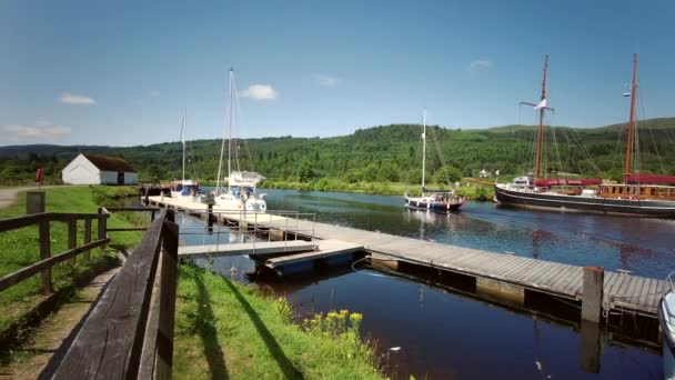 Locks Caledonian Canal Fort Augustus Highland Region Scotland United Kingdom — Vídeo de stock