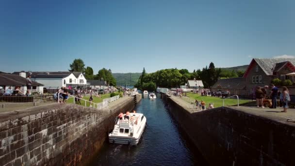 Locks Caledonian Canal Fort Augustus Highland Region Scotland United Kingdom — Video