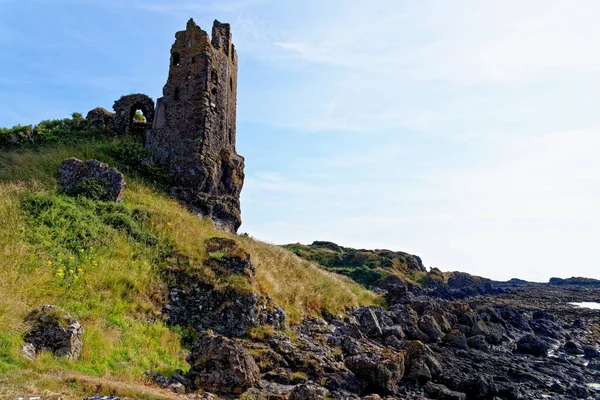 Restos Del Castillo Dunure Del Siglo Xiii Costa Ayrshire Sur — Foto de Stock