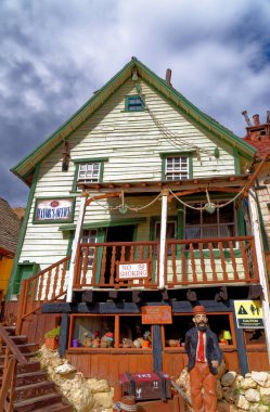 Belediye Başkanı 'nın ofisi, Anchor Bay' deki Temel Reis Köyü, Sweethaven Village, Malta. 1 Şubat 2016