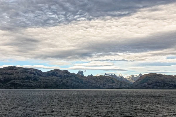 Ushuaia Yakınlarındaki Dağlar Beagle Kanalı Tierra Del Fuego Arjantin — Stok fotoğraf