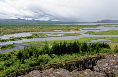 İzlanda - Thingvellir Ulusal Parkı - UNESCO Dünya Mirası Alanı - Kuzey Amerika ve Avrupa plakalı iki tektonik levhanın ayrılması - Altın Çember. 22.07.2012