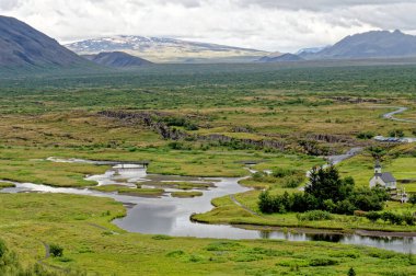 İzlanda - Thingvellir Ulusal Parkı - UNESCO Dünya Mirası Alanı - Kuzey Amerika ve Avrupa plakalı iki tektonik levhanın ayrılması - Altın Çember. 22.07.2012