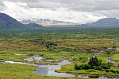 İzlanda - Thingvellir Ulusal Parkı - UNESCO Dünya Mirası Alanı - Kuzey Amerika ve Avrupa plakalı iki tektonik levhanın ayrılması - Altın Çember. 22.07.2012