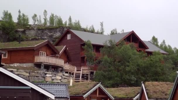 Krásné Flamsdalen Valley Flamselvi Řeka Flam Tradiční Domy Vesnice Jihozápadním — Stock video