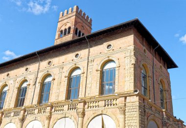 İtalya 'nın tarihi Bologna kenti Emilia-Romagna' daki Piazza Maggiore. 5 Mart 2022