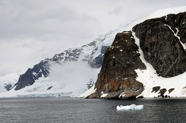 Antarctica Kustlijn Van Antarctica Met Ijs Formaties Antarctisch Schiereiland Palmer — Stockfoto