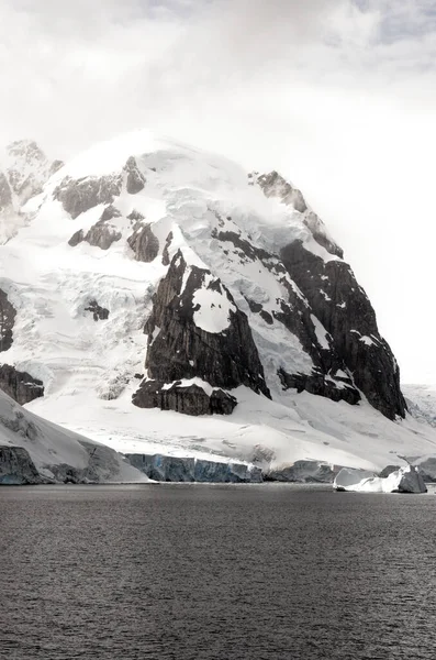 Antarctica Kustlijn Van Antarctica Met Ijs Formaties Antarctisch Schiereiland Palmer — Stockfoto