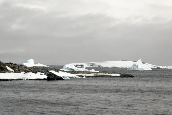 Antártica Linha Costeira Antártida Com Formações Gelo Península Antártica Arquipélago — Fotografia de Stock