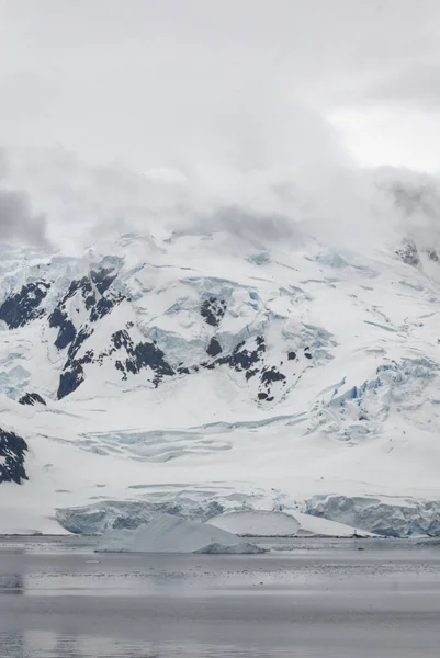 Cestování Antarktidě Antarktický Poloostrov Palmer Archipelago Neumayer Channel Globální Oteplování — Stock fotografie