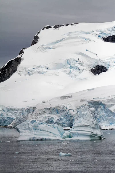 Kryssning Antarktis Antarktis Palmer Skärgård Neumayer Channel Global Uppvärmning Sagolandskap — Stockfoto