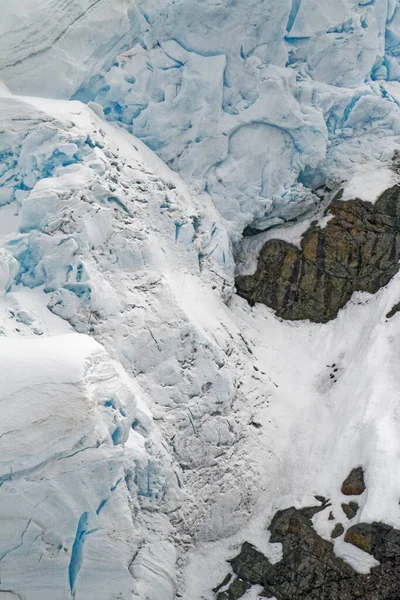 Antarktika - şekiller ve buzdağları - son derece portre dokular