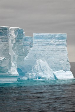 Antarctica, Antarctic Peninsula, Palmer Archipelago, Neumayer Channel - Global warming - Fairytale landscape - Tabular Iceberg in Bransfield Strait