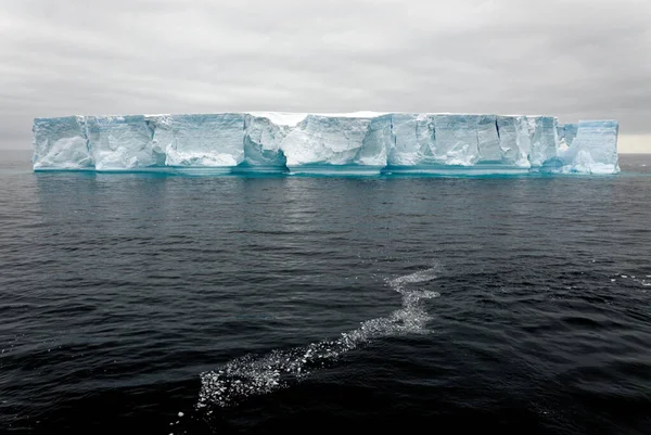 Antarctica, Antarctic Peninsula, Palmer Archipelago, Neumayer Channel - Global warming - Fairytale landscape - Tabular Iceberg in Bransfield Strait