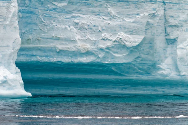 Antarctica Antarctisch Schiereiland Palmer Archipel Neumayer Channel Aardopwarming Sprookjeslandschap Tabelijsberg — Stockfoto