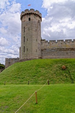 Warwick Şatosu - Warwick, Warwickshire 'daki ortaçağ kalesi - İngiltere, İngiltere. Fatih William tarafından 1068 'de inşa edildi. 20 Mayıs 2022.