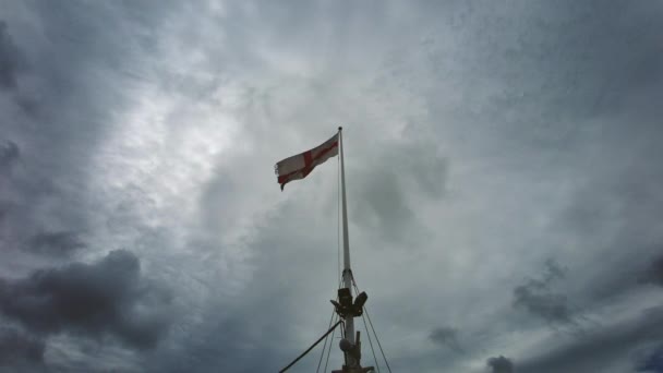 Sankt Georges Eller Englands Flagga Englands George Flagga Trästolpe Med — Stockvideo